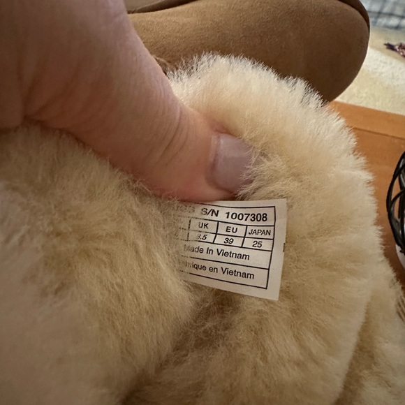 Ugg Tall Bailey Bow Boots Chestnut - Picture 7 of 9